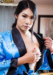 Lisa 7 Ladyboy
